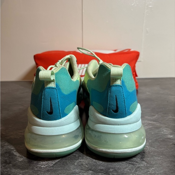 Nike Air Max Sneakers in Teal and Aqua - Picture 4 of 6